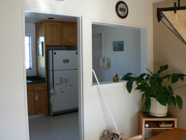 looking in to kitchen